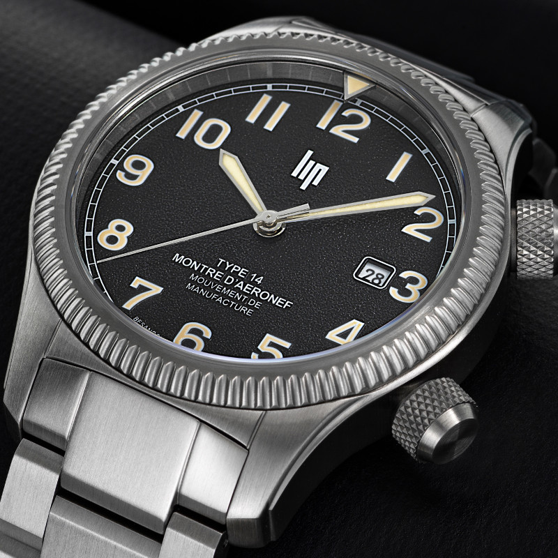 Montre LIP Type 14 Automatique 41 mm - L'esprit cockpit signé LIP Montre LIP Type 14 Automatique 41 mm - L'esprit cockpit signé LIP