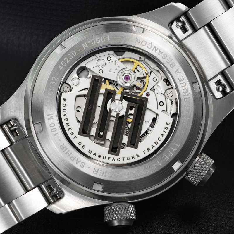 Montre LIP Type 14 Automatique 41 mm - L'esprit cockpit signé LIP Montre LIP Type 14 Automatique 41 mm - L'esprit cockpit signé LIP
