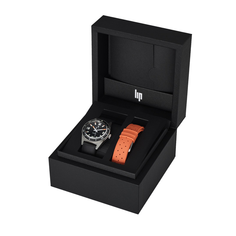 Montre LIP Nautic W x The Watch Observer - Série Limitée