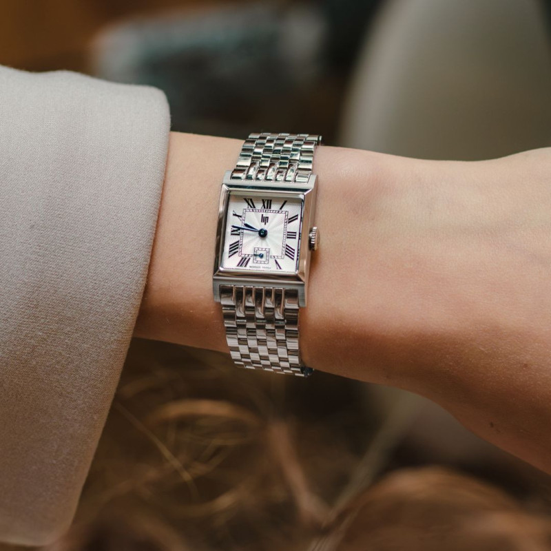 LIP CHURCHILL C18 SILVER WOMEN'S WATCH – STAINLESS STEEL STRAP| LIP WATCHES