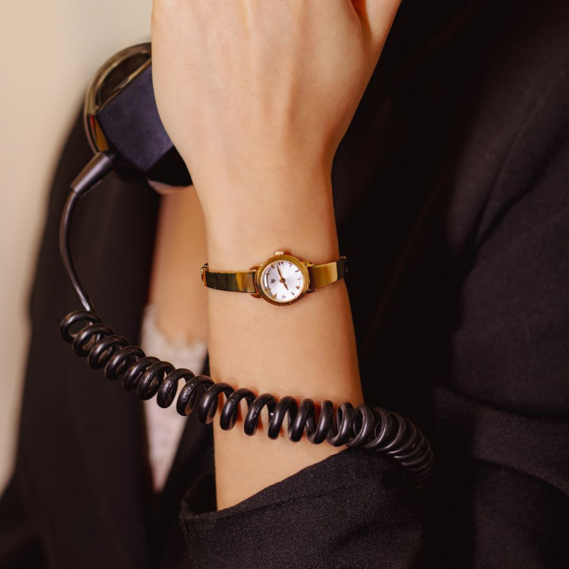 MONTRE FEMME BIJOU DORÉE LIP HENRIETTE – BRACELET JONC | MONTRES LIP