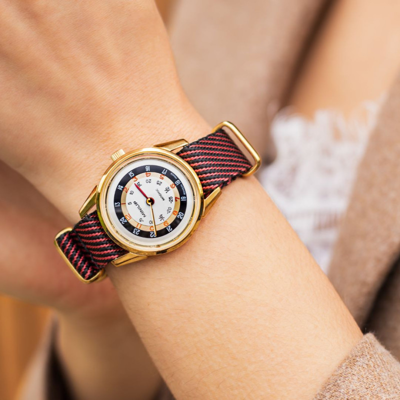 MONTRE MINILIP BRACELET ROUGE ET NOIR