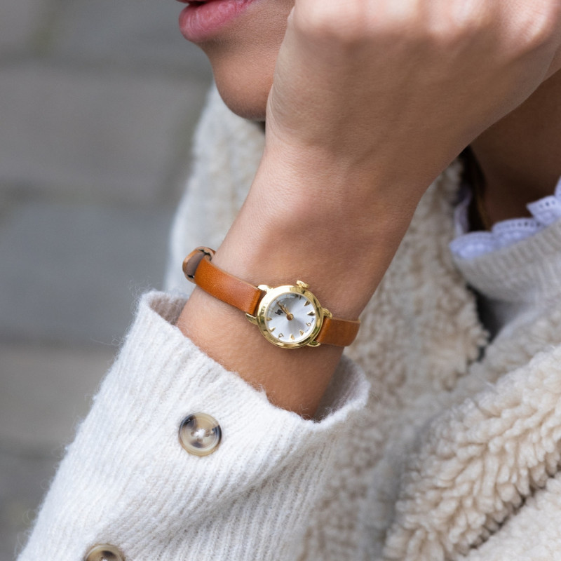 MONTRE LIP HENRIETTE DORÉE BRACELET CUIR MARRON