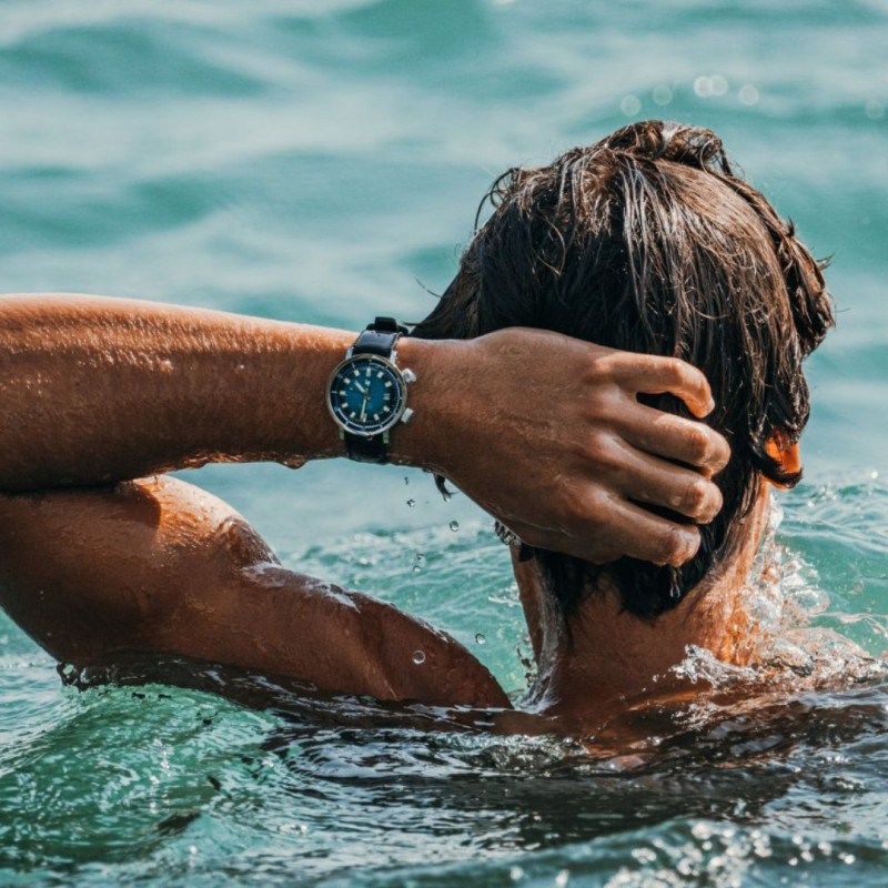 MONTRE LIP NAUTIC OCEAN PLONGEE ACIER CAOUTCHOUC NOIR