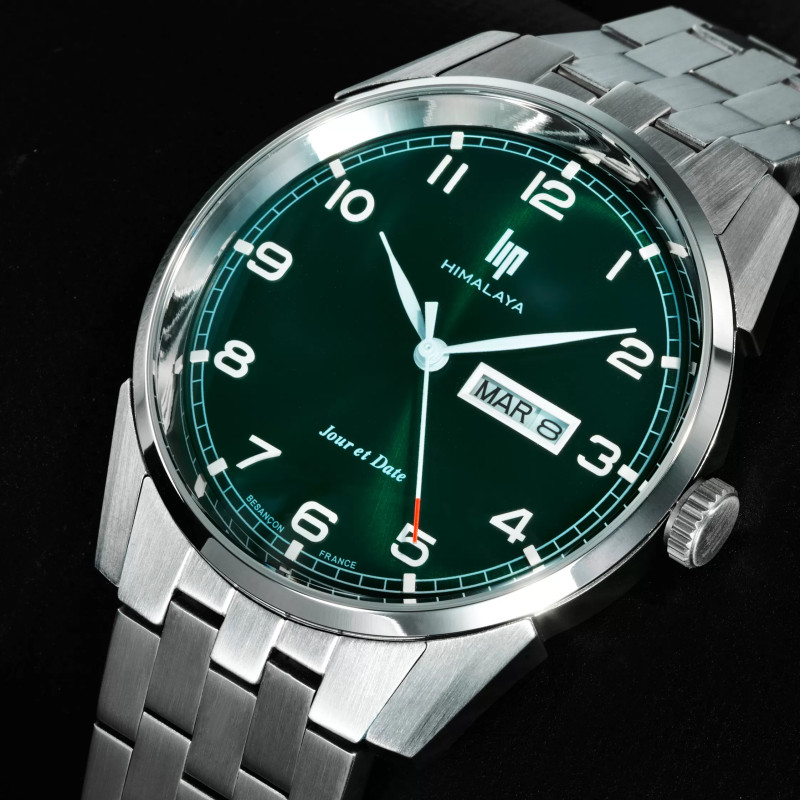 MONTRE LIP HIMALAYA 40 ACIER CADRAN VERT JOUR DATE METAL